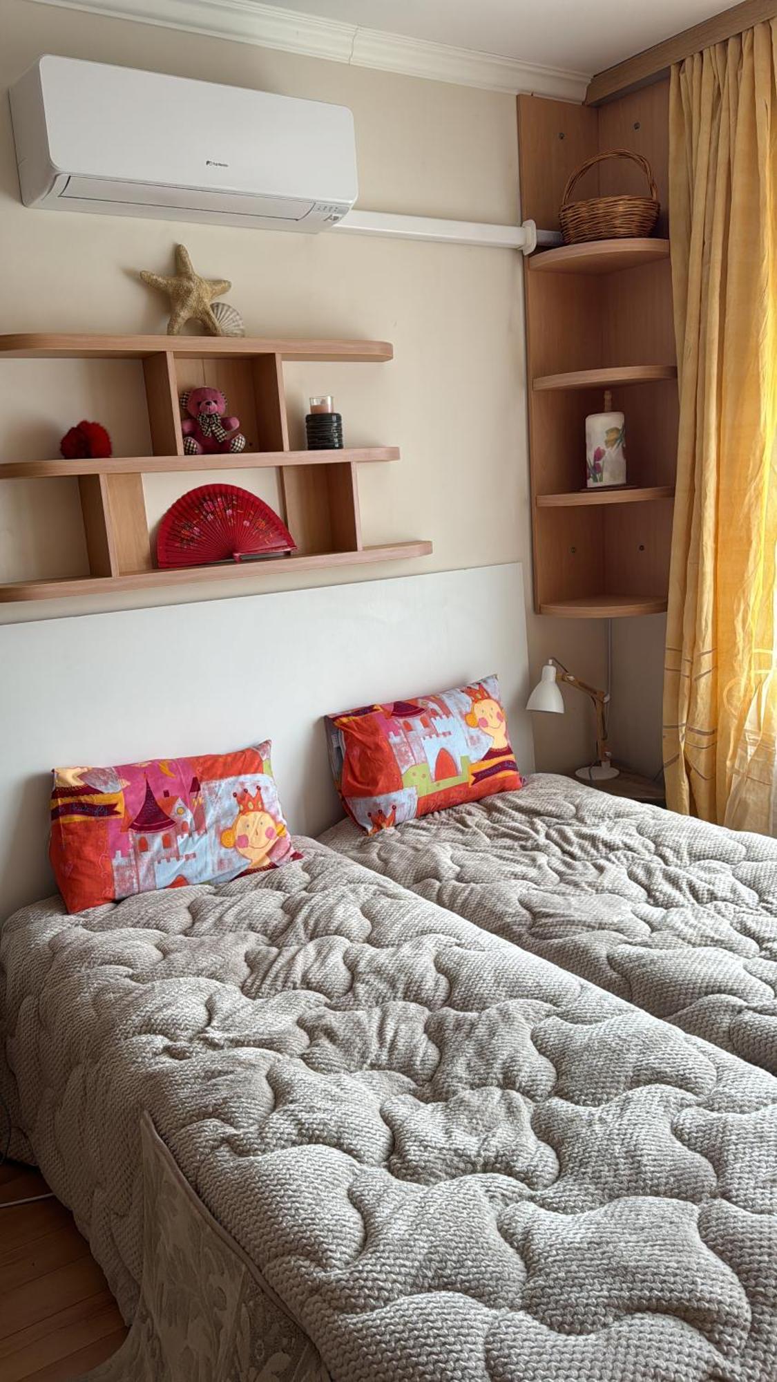 Downtown Central Apartment With Working Kitchen, City Views & Free Parking Kazanlŭk Eksteriør bilde