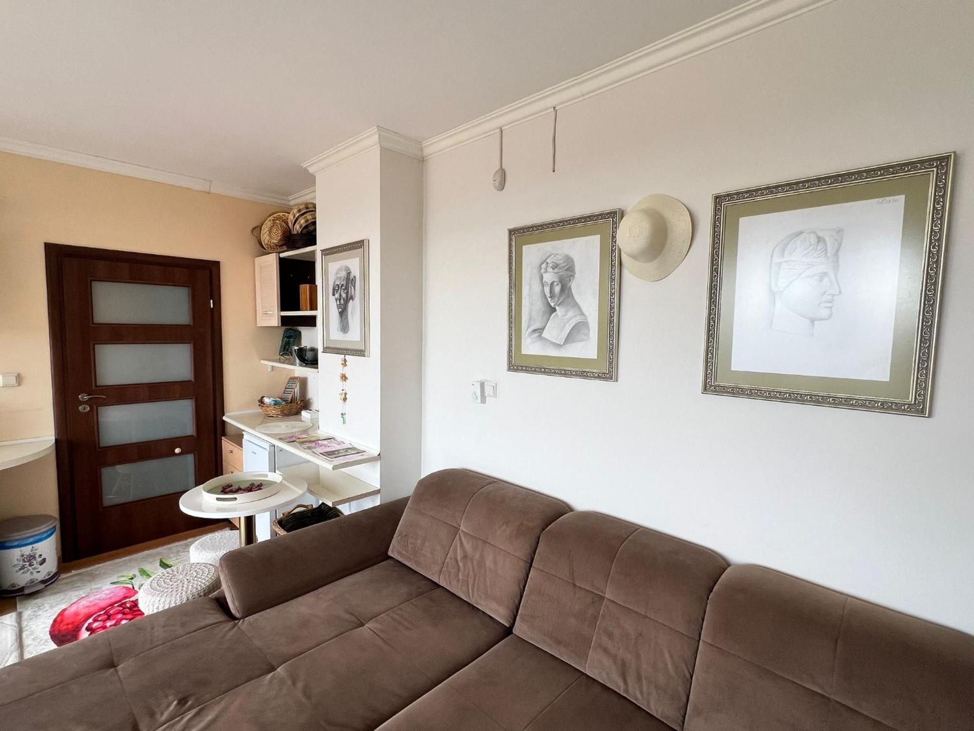 Downtown Central Apartment With Working Kitchen, City Views & Free Parking Kazanlŭk Eksteriør bilde