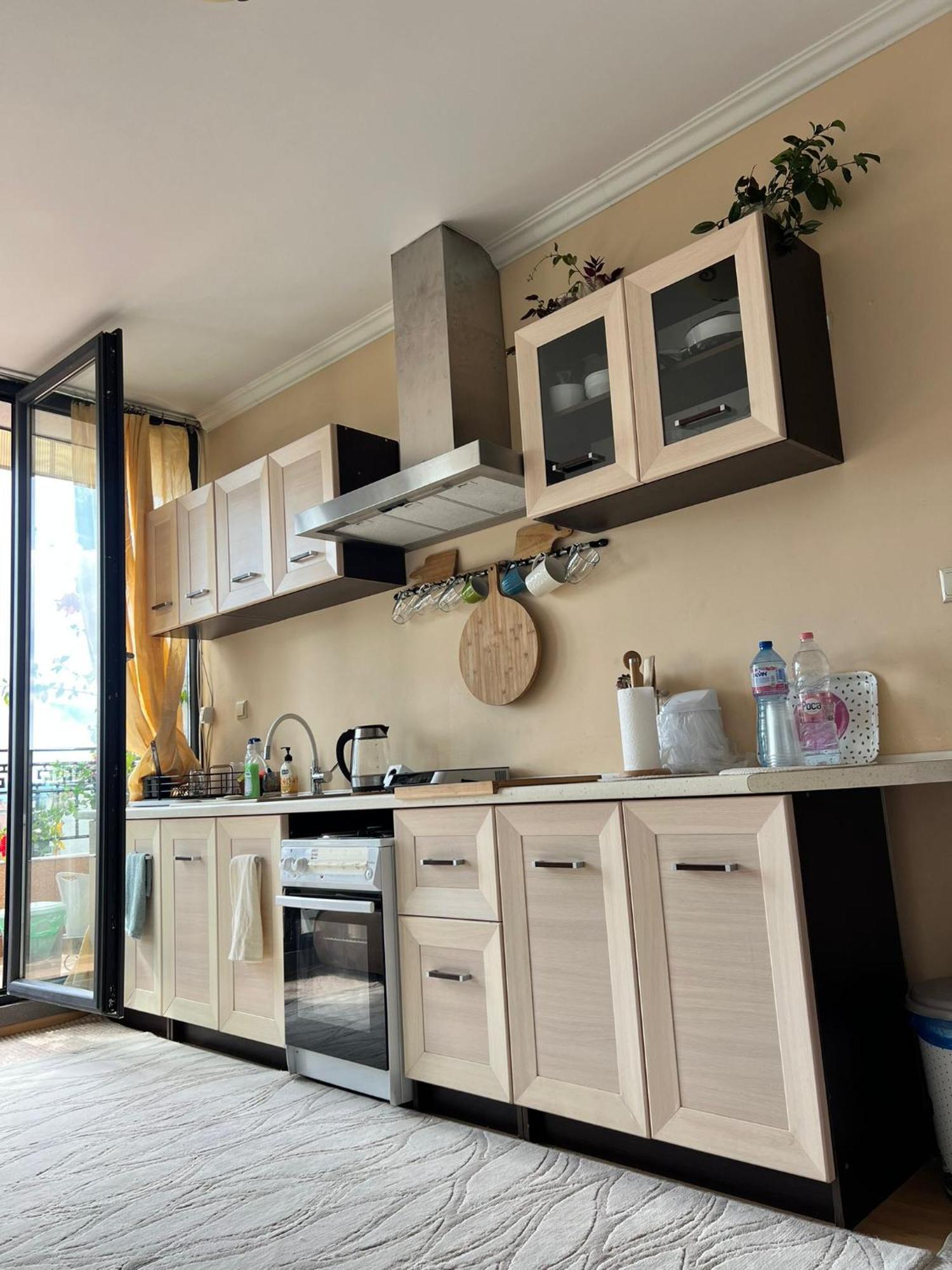 Downtown Central Apartment With Working Kitchen, City Views & Free Parking Kazanlŭk Eksteriør bilde